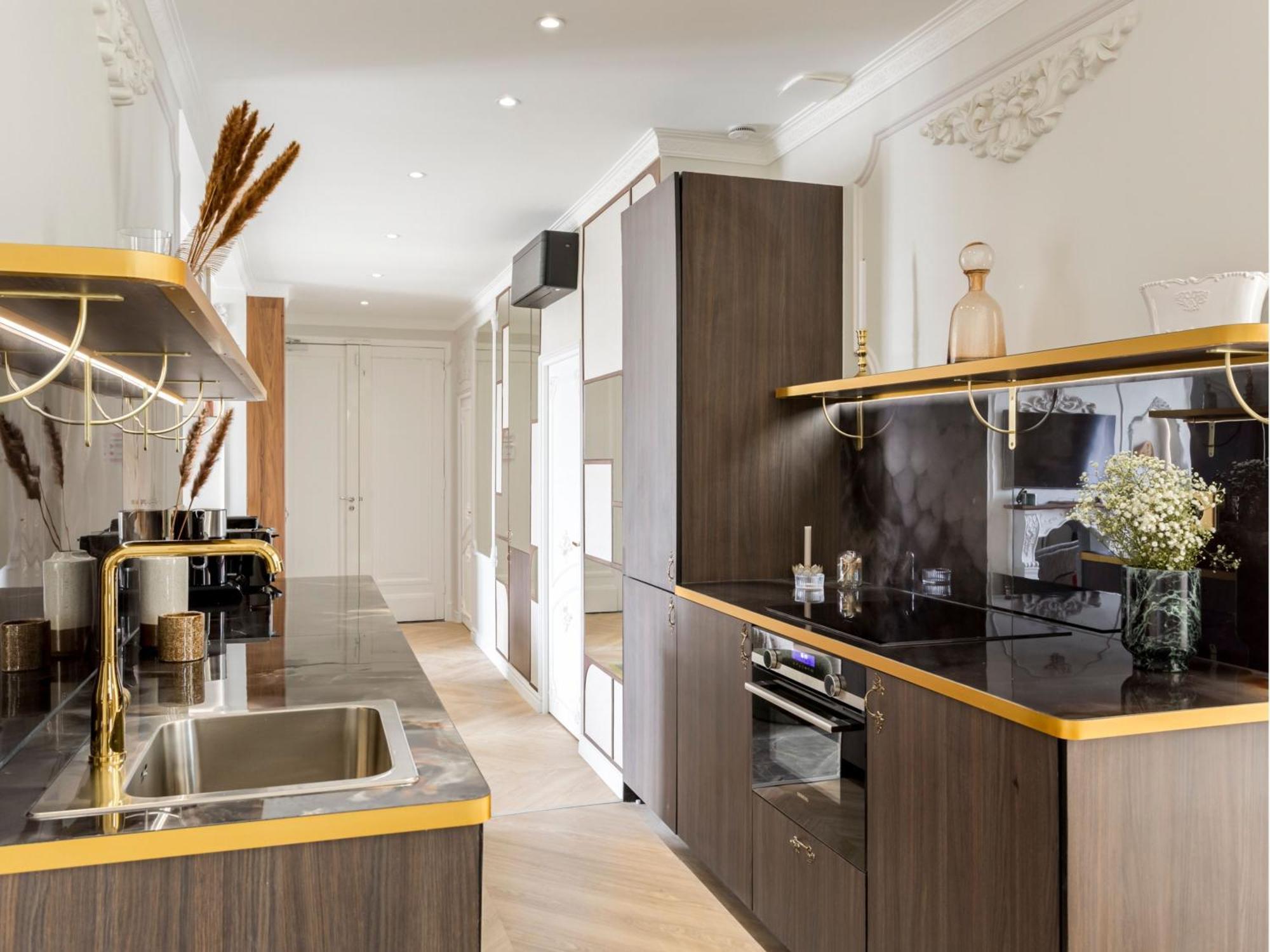 Merveil Signature Hoche - Eiffel Tower View Apartment Paris